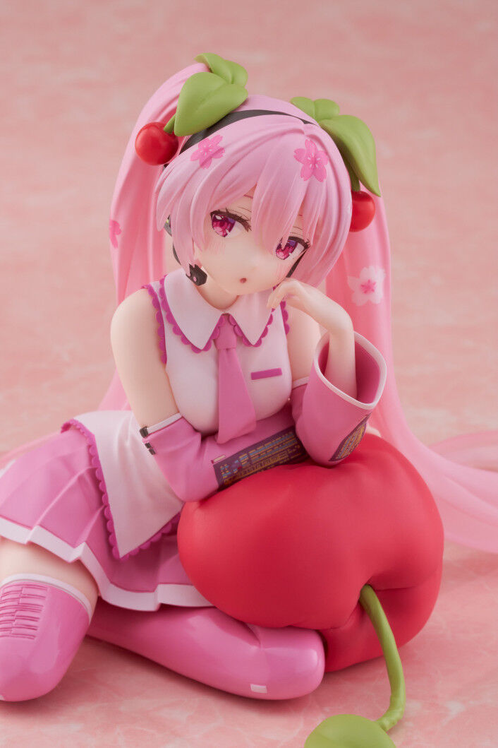 Taito Vocaloid Hatsune Miku - Sakura Miku Desktop Cute Figure Cherry Cushion ver.