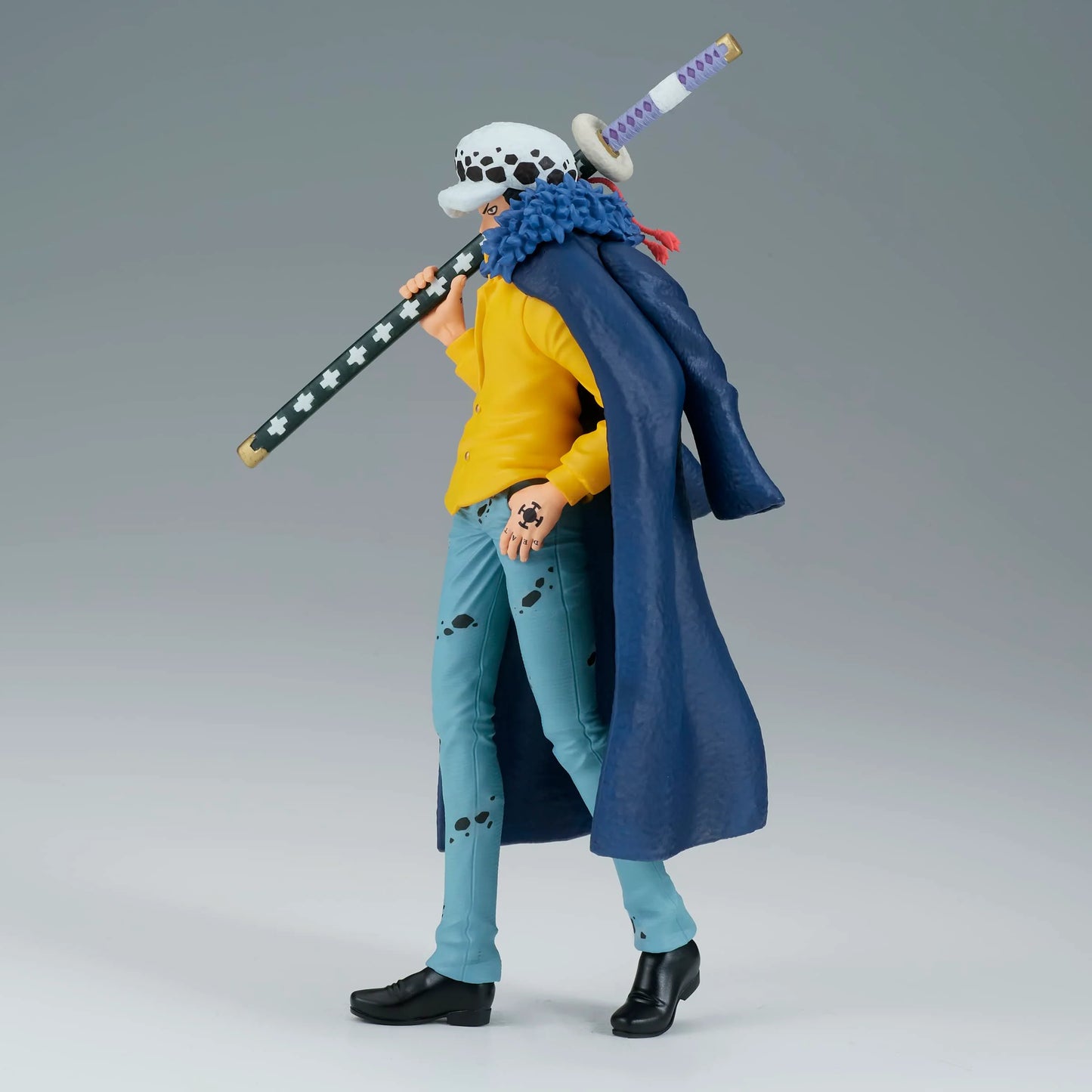 Banpresto One Piece - Trafalgar Law DXF The Departure Figure