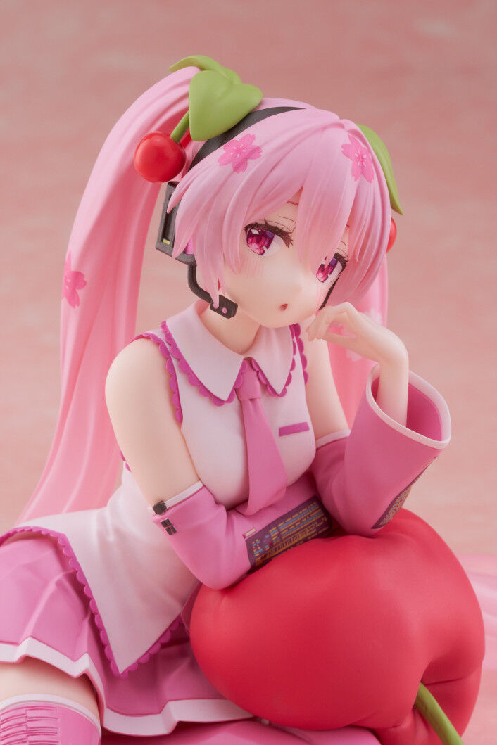 Taito Vocaloid Hatsune Miku - Sakura Miku Desktop Cute Figure Cherry Cushion ver.